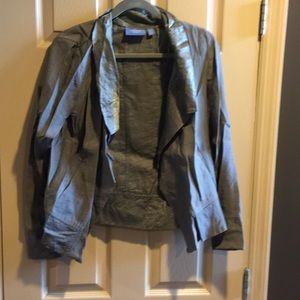 $5 in $25 bundle Vera Wang dark green jacket w pockets size XS